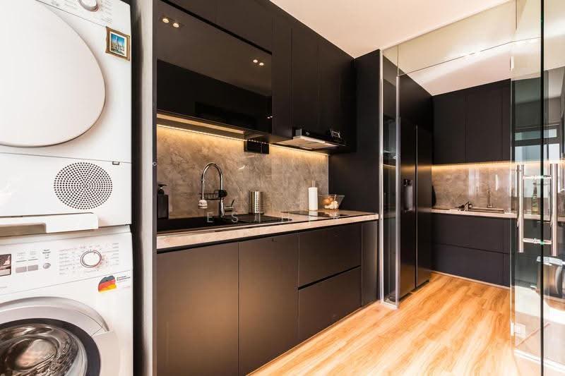 203 Pasir Ris Street 21, 203 Pasir Ris Street 21, Pasir Ris / Tampines, 4 Bedrooms, 1,582 sqft, HDB Flat For Sale, by Esther Cai, 500258725 - Kitchen - PropertyGuru.com.sg