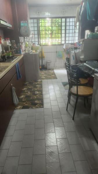 Blk 133, Bukit batok west avenue 6, 2 Bedrooms, 732 sqft, HDB Flat For Sale, by Adhana Kamis, 500258748 - Kitchen - PropertyGuru.com.sg