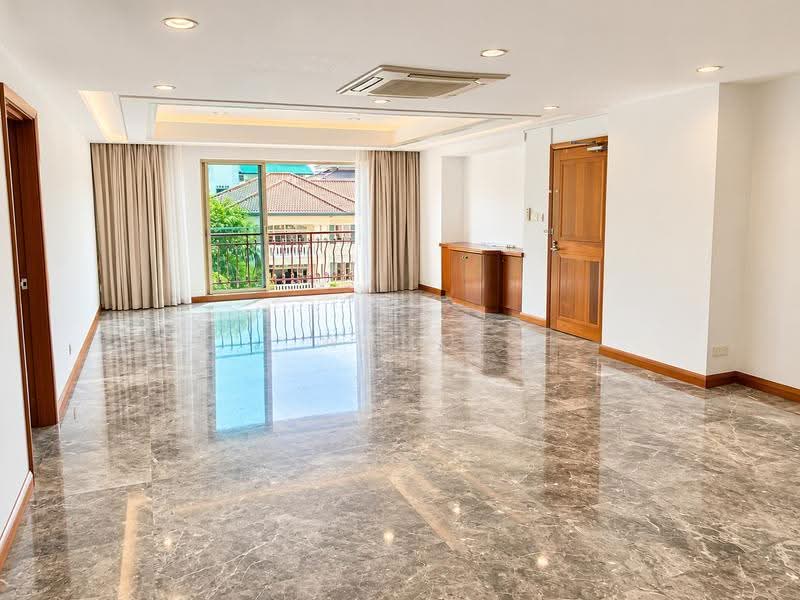 Sommerville Grandeur, 3 Farrer Drive, Tanglin / Holland / Bukit Timah, 3 Bedrooms, 1,830 sqft, Condominium For Rent, by Wang JC, 500258751 - Living Room - PropertyGuru.com.sg