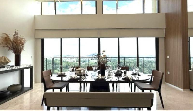 Pinetree Hill, 32 Pine Grove, Clementi Park / Upper Bukit Timah, 5 Bedrooms, 2,874 sqft, Condominium For Sale, by Brandon Aw, 500258794 - Dining Room - PropertyGuru.com.sg