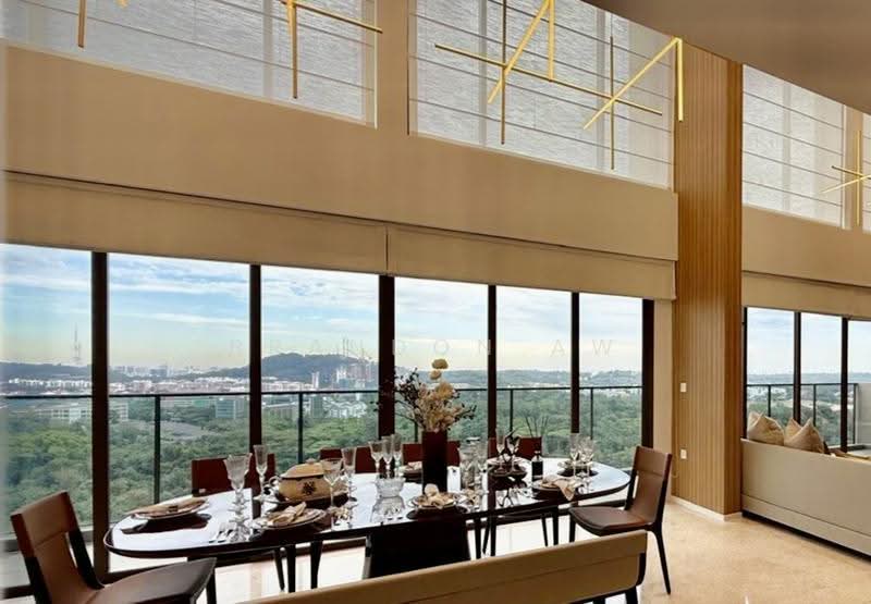 Pinetree Hill, 32 Pine Grove, Clementi Park / Upper Bukit Timah, 5 Bedrooms, 2,874 sqft, Condominium For Sale, by Brandon Aw, 500258794 - Dining Room - PropertyGuru.com.sg