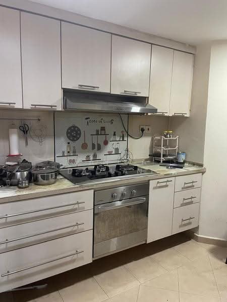 The Tanamera, 1 Tanah Merah Kechil Road, Bedok / Upper East Coast, 2 Bedrooms, 947 sqft, Condominium For Rent, by Vanita Dadlani, 500258799 - Kitchen - PropertyGuru.com.sg