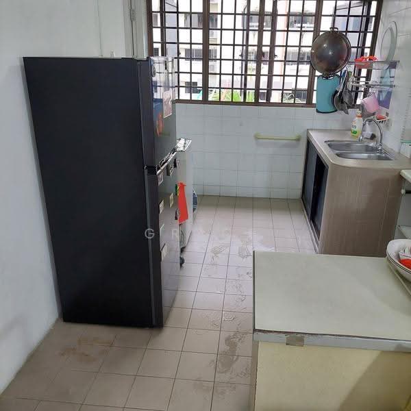 708 Clementi West Street 2, 708 Clementi West Street 2, Buona Vista / West Coast / Clementi New Town, Room Rental, 200 sqft, HDB Flat For Rent, by Grace Wong, 500258800 - Kitchen - PropertyGuru.com.sg