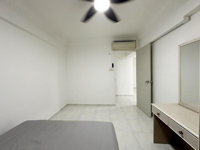 101 Jurong East Street 13, 101 Jurong East Street 13, Boon Lay / Jurong / Tuas, 2 Bedrooms, 721 sqft, HDB Flat For Rent, by Pauline Chong, 500258801 - PropertyGuru.com.sg