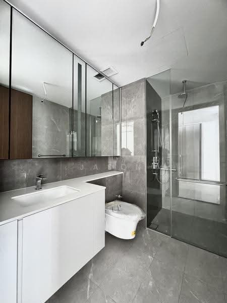 Grand Dunman, 16 Dunman Road, East Coast / Marine Parade, 2 Bedrooms, 667 sqft, Condominium For Sale, by Jason Tan, 500258804 - Bathroom - PropertyGuru.com.sg