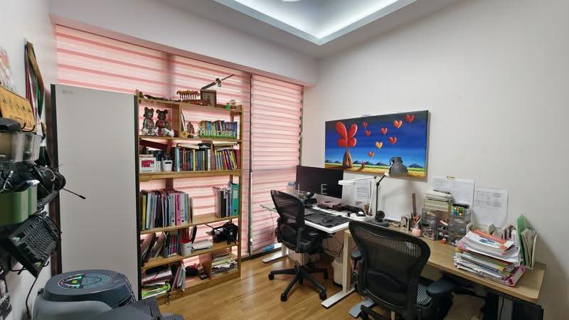 Commonwealth Towers, 232 Commonwealth Avenue, Alexandra / Commonwealth, 4 Bedrooms, 1,302 sqft, Condominium For Sale, by Shirley Koh, 500258809 - Study - PropertyGuru.com.sg