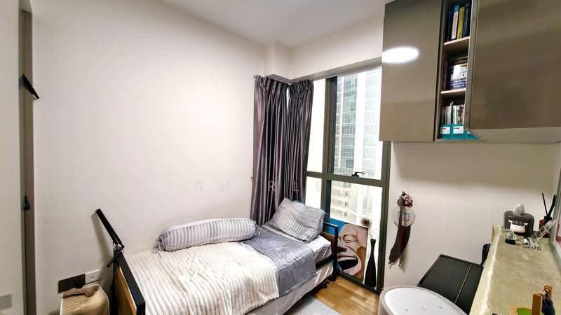 Commonwealth Towers, 232 Commonwealth Avenue, Alexandra / Commonwealth, 4 Bedrooms, 1,302 sqft, Condominium For Sale, by Shirley Koh, 500258809 - Bedroom - PropertyGuru.com.sg