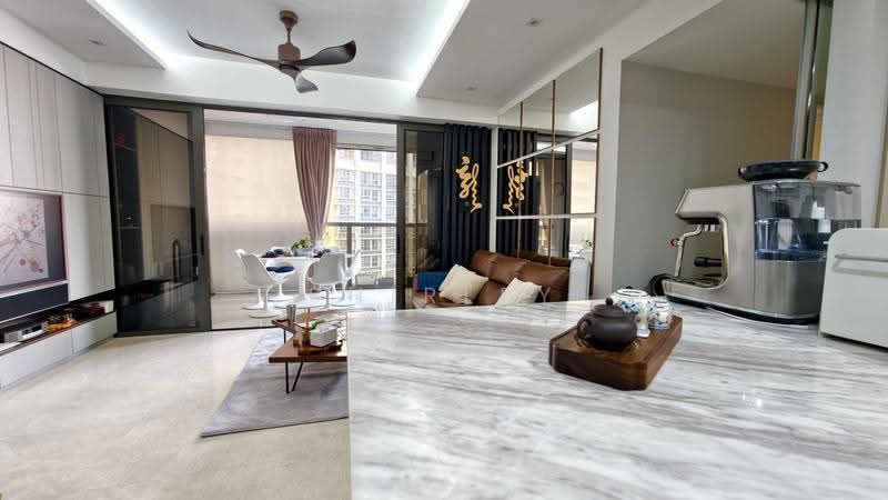 Commonwealth Towers, 232 Commonwealth Avenue, Alexandra / Commonwealth, 4 Bedrooms, 1,302 sqft, Condominium For Sale, by Shirley Koh, 500258809 - Living Room - PropertyGuru.com.sg