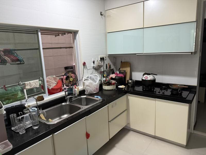 Lakepoint Condo, 2 Lakepoint Drive, Boon Lay / Jurong / Tuas, Room Rental, 150 sqft, Condominium For Rent, by Norman Lim, 500258815 - Kitchen - PropertyGuru.com.sg