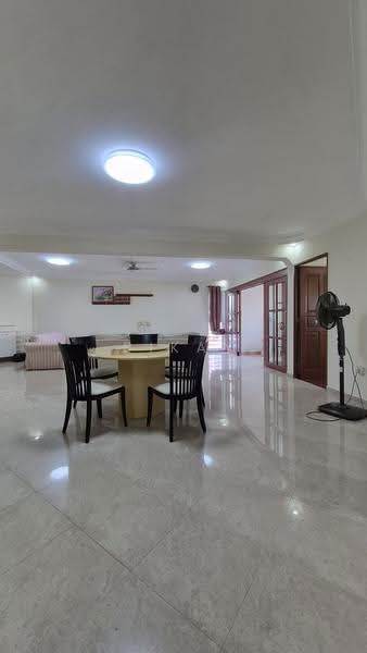111 Bukit Batok West Avenue 6, 111 Bukit Batok West Avenue 6, Dairy Farm / Bukit Panjang / Choa Chu Kang, 3 Bedrooms, 1,420 sqft, HDB Flat For Rent, by Bikay Lim, 500258819 - Dinning Area - PropertyGuru.com.sg