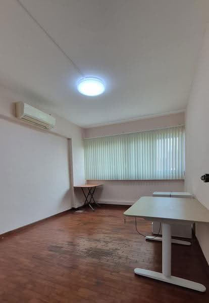 111 Bukit Batok West Avenue 6, 111 Bukit Batok West Avenue 6, Dairy Farm / Bukit Panjang / Choa Chu Kang, 3 Bedrooms, 1,420 sqft, HDB Flat For Rent, by Bikay Lim, 500258819 - First bed room - PropertyGuru.com.sg