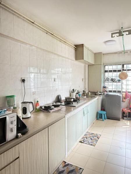 324A Sengkang East Way, 324A Sengkang East Way, Hougang / Punggol / Sengkang, 3 Bedrooms, 936 sqft, HDB Flat For Rent, by Jeslyn Hoe, 500258827 - Kitchen - PropertyGuru.com.sg