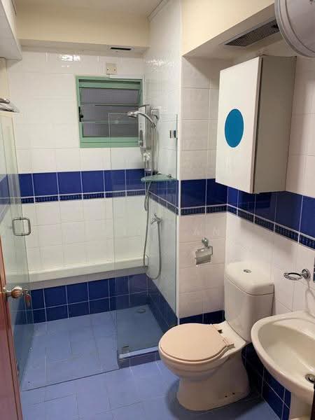 637B Punggol Drive, 637B Punggol Drive, Hougang / Punggol / Sengkang, 3 Bedrooms, 1,195 sqft, HDB Flat For Sale, by Eric Tan, 500258839 - Bathroom - PropertyGuru.com.sg