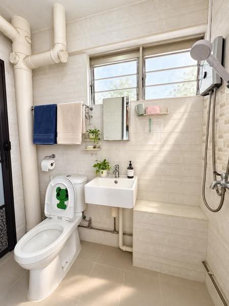 717 Yishun Street 71, 717 Yishun Street 71, Sembawang / Yishun, 3 Bedrooms, 904 sqft, HDB Flat For Sale, by Zedson Tan, 500258845 - Bathroom - PropertyGuru.com.sg