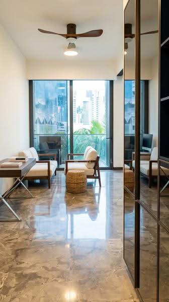 Midtown Bay, 122 Beach Road, Beach Road / Bugis / Rochor, 1 Bedroom, 484 sqft, Condominium For Sale, by Shanel Liew, 500258858 - Living Room - PropertyGuru.com.sg