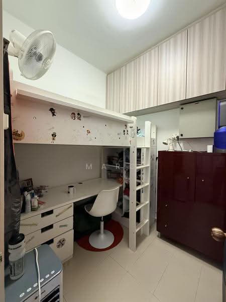 Semi-D with pool along cul-de-sac, Tai Yuan Heights/ Lorong Chuan/ Grace Park, Hougang / Punggol / Sengkang, 5 Bedrooms, 4,000 sqft, Semi-Detached House For Rent, by Marc Chia Peng Wen, 500258862 - Bedroom - PropertyGuru.com.sg