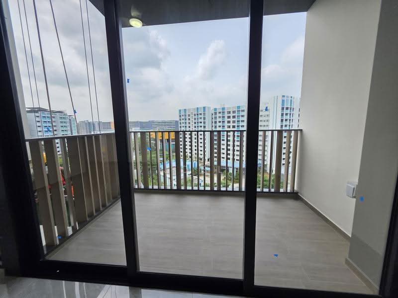 Norwood Grand, 10 Champions Way, Admiralty / Woodlands, 3 Bedrooms, 1,044 sqft, Condominium For Rent, by Joel Choy, 500258882 - Balcony - PropertyGuru.com.sg