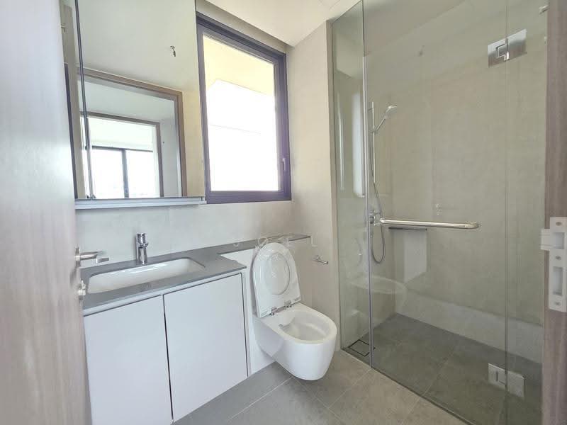 Norwood Grand, 10 Champions Way, Admiralty / Woodlands, 3 Bedrooms, 1,044 sqft, Condominium For Rent, by Joel Choy, 500258882 - Bathroom - PropertyGuru.com.sg