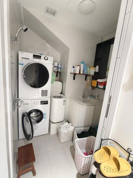 Kent Ridge Hill Residences, 60G South Buona Vista Road, Buona Vista / West Coast / Clementi New Town, 4 Bedrooms, 1,830 sqft, Cluster House For Sale, by Vanessa Duan, 500258885 - Basement room - PropertyGuru.com.sg