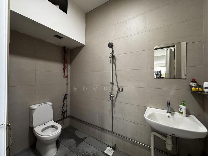 Nordix, 1 Woodlands Industrial Park E2, Sembawang / Yishun, 6,210 sqft, Factory / Workshop (B2) For Sale, by Edmund Leong, 500258886 - Bathroom - CommercialGuru.com.sg