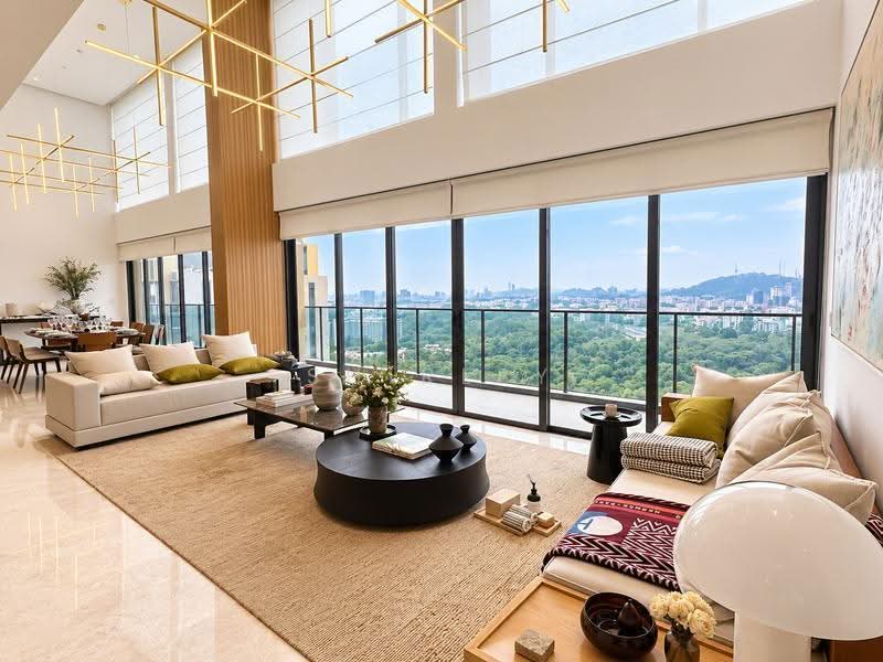 Pinetree Hill, 36 Pine Grove, Clementi Park / Upper Bukit Timah, 5 Bedrooms, 2,874 sqft, Condominium For Sale, by Shirley Fong, 500258894 - Living Room - PropertyGuru.com.sg