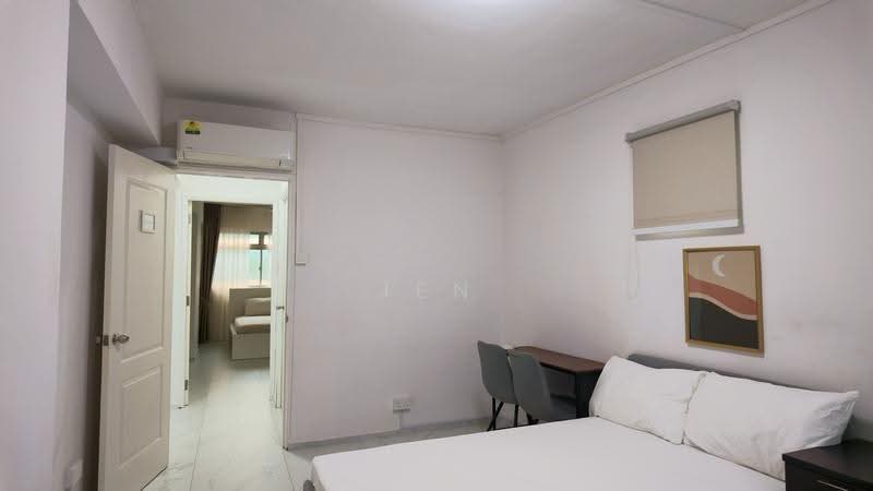 348 Tampines Street 33, 348 Tampines Street 33, Pasir Ris / Tampines, 5 Bedrooms, 1,335 sqft, HDB Flat For Sale, by Jen Ong 王秀嬌, 500258895 - Bedroom - PropertyGuru.com.sg