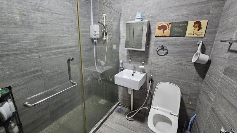 340 Bukit Batok Street 34, 340 Bukit Batok Street 34, Dairy Farm / Bukit Panjang / Choa Chu Kang, 2 Bedrooms, 786 sqft, HDB Flat For Sale, by Xavier Chin, 500258905 - Bathroom - PropertyGuru.com.sg