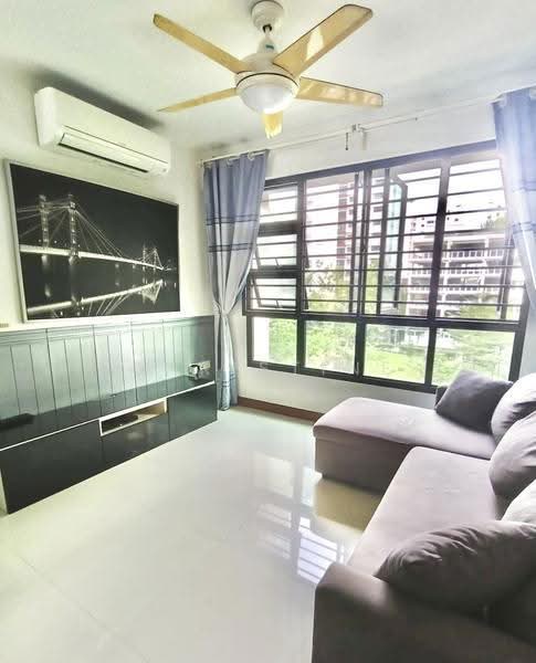 293C Compassvale Crescent, 293C Compassvale Crescent, Hougang / Punggol / Sengkang, 3 Bedrooms, 1,001 sqft, HDB Flat For Rent, by Christine Low, 500258909 - Living Room - PropertyGuru.com.sg