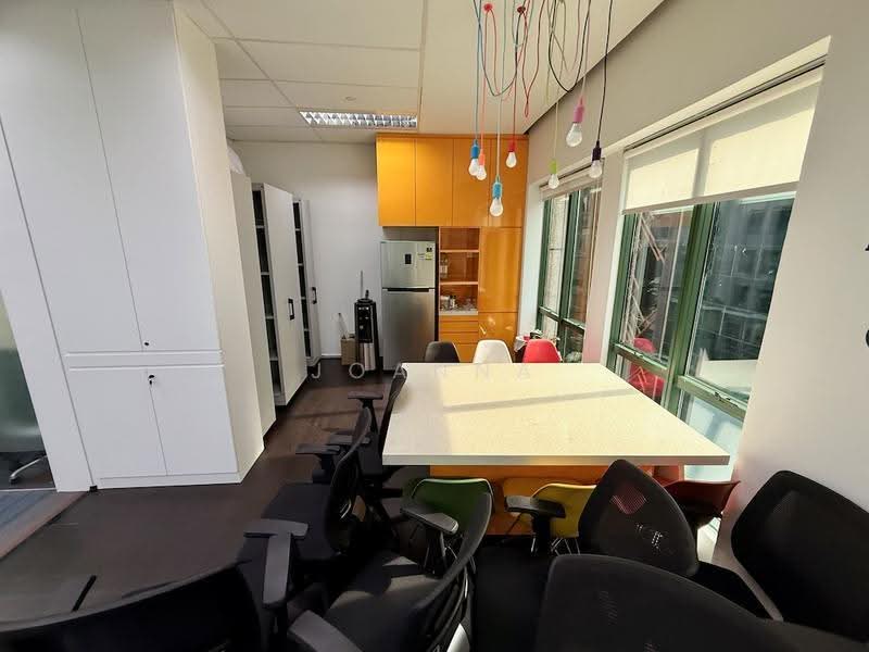 1 Finlayson Green, 1 Finlayson Green, Boat Quay / Raffles Place / Marina, 2,153 sqft, Office For Rent, by Joanna Zhou, 500258910 - CommercialGuru.com.sg