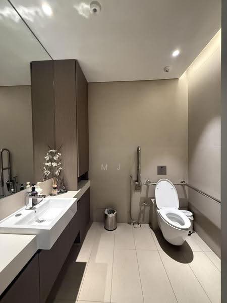 35 North Canal Road, North Canal Road, Boat Quay / Raffles Place / Marina, 2,335 sqft, Office For Rent, by MJ Zhuo, 500258913 - Bathroom - CommercialGuru.com.sg