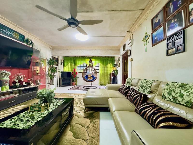 306 Ang Mo Kio Avenue 1, 306 Ang Mo Kio Avenue 1, Ang Mo Kio / Bishan / Thomson, 4 Bedrooms, 1,324 sqft, HDB Flat For Sale, by Farah Zack, 500258916 - PropertyGuru.com.sg