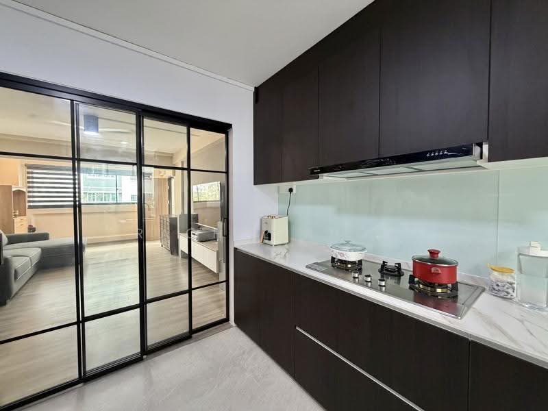 873 Tampines Street 84, 873 Tampines Street 84, Pasir Ris / Tampines, 4 Bedrooms, 1,302 sqft, HDB Flat For Sale, by Rachel Khoo, 500258924 - Living Room - PropertyGuru.com.sg