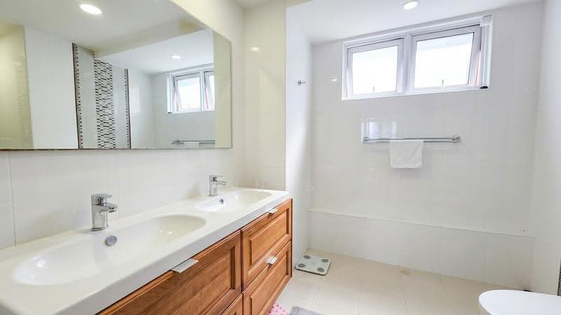 Euphony Gardens, 1 Jalan Mata Ayer, Sembawang / Yishun, 3 Bedrooms, 1,518 sqft, Condominium For Sale, by Junese See, 500258925 - Bathroom - PropertyGuru.com.sg