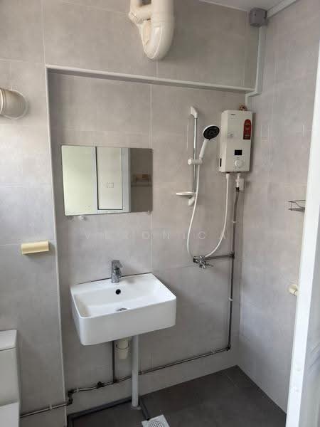 256 Kim Keat Avenue, 256 Kim Keat Avenue, Balestier / Toa Payoh, 3 Bedrooms, 1,313 sqft, HDB Flat For Rent, by Veronica Fun, 500258929 - Bathroom - PropertyGuru.com.sg