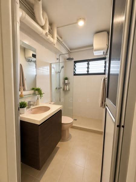 368 Tampines Street 34, 368 Tampines Street 34, Pasir Ris / Tampines, 3 Bedrooms, 1,302 sqft, HDB Flat For Sale, by Marcus Goh, 500258931 - Bathroom - PropertyGuru.com.sg