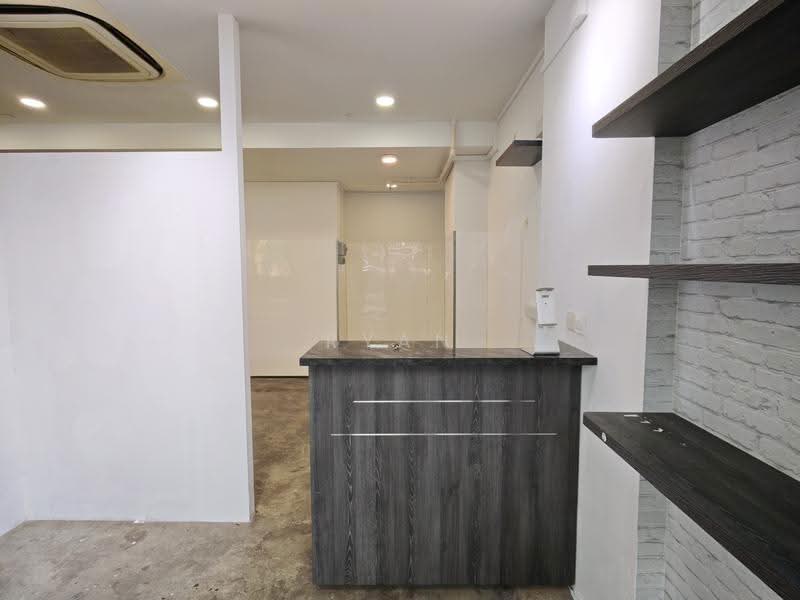 Shop in Tanah Merah Condominium, Bedok / Upper East Coast, 422 sqft, Shop / Shophouse For Sale, by Ryan Pang, 500258941 - Interior - CommercialGuru.com.sg