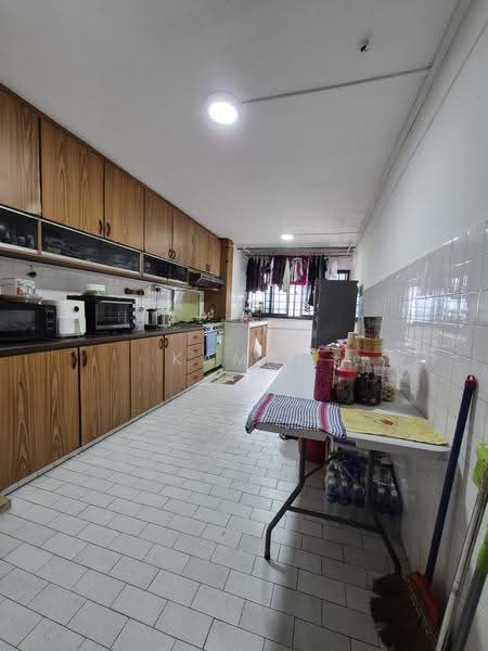 205 Clementi Avenue 6, 205 Clementi Avenue 6, Buona Vista / West Coast / Clementi New Town, 3 Bedrooms, 979 sqft, HDB Flat For Sale, by Kamal Karim, 500258948 - Kitchen - PropertyGuru.com.sg