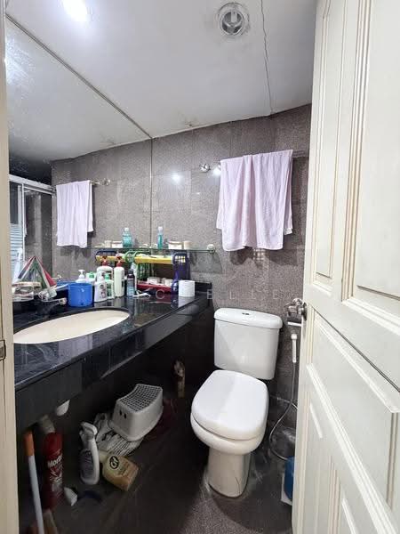 International Plaza, 10 Anson Road, Chinatown / Tanjong Pagar, 3 Bedrooms, 1,507 sqft, Apartment For Sale, by Michelle Chia, 500258949 - Bathroom - PropertyGuru.com.sg