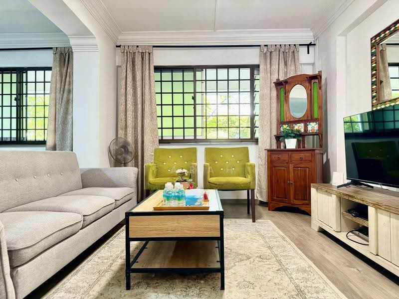 711 Jurong West Street 71, 711 Jurong West Street 71, Boon Lay / Jurong / Tuas, 3 Bedrooms, 1,119 sqft, HDB Flat For Sale, by Farah Zack, 500258951 - PropertyGuru.com.sg