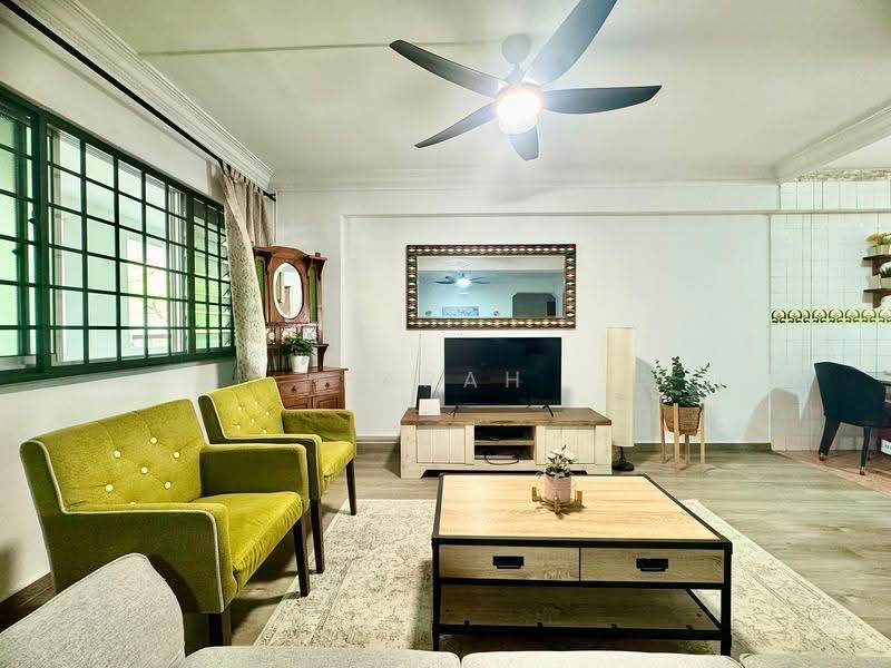 711 Jurong West Street 71, 711 Jurong West Street 71, Boon Lay / Jurong / Tuas, 3 Bedrooms, 1,119 sqft, HDB Flat For Sale, by Farah Zack, 500258951 - PropertyGuru.com.sg