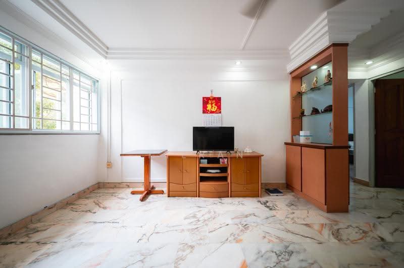 10 Eunos Crescent, 10 Eunos Crescent, Eunos / Geylang / Paya Lebar, 3 Bedrooms, 980 sqft, HDB Flat For Sale, by Kieran Koh, 500258963 - Living Room - PropertyGuru.com.sg