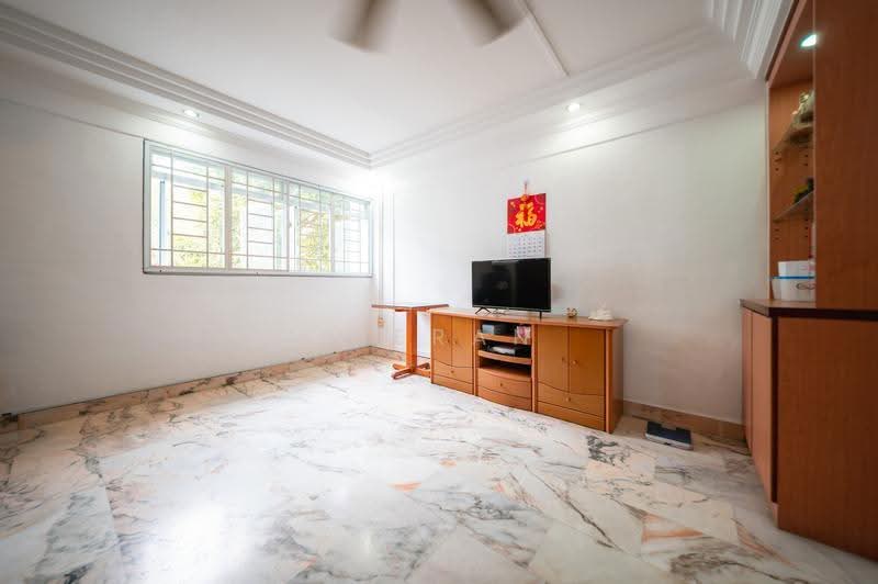 10 Eunos Crescent, 10 Eunos Crescent, Eunos / Geylang / Paya Lebar, 3 Bedrooms, 980 sqft, HDB Flat For Sale, by Kieran Koh, 500258963 - Living Room - PropertyGuru.com.sg