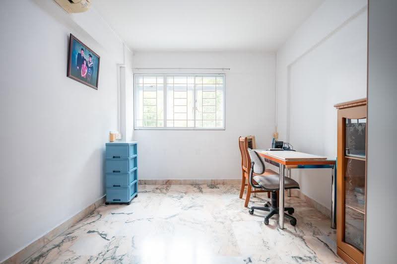 10 Eunos Crescent, 10 Eunos Crescent, Eunos / Geylang / Paya Lebar, 3 Bedrooms, 980 sqft, HDB Flat For Sale, by Kieran Koh, 500258963 - Study - PropertyGuru.com.sg
