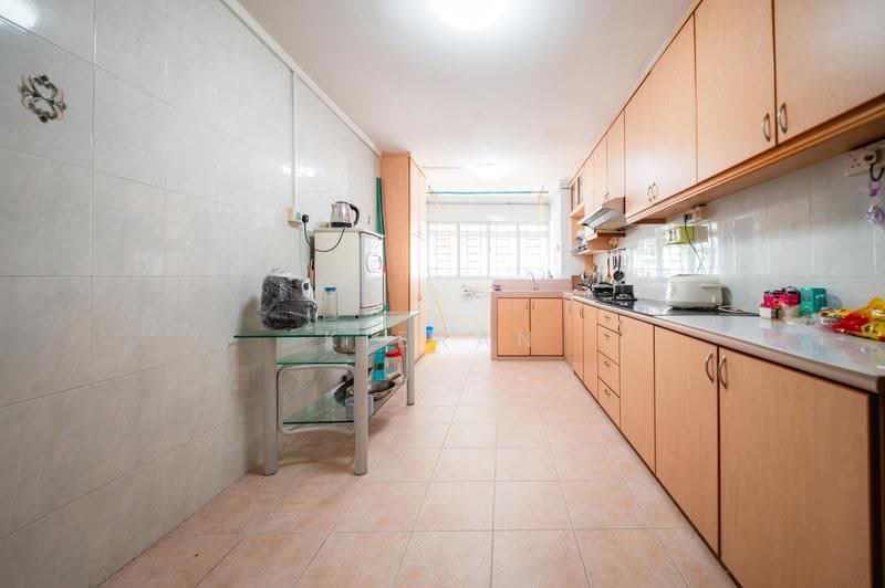 10 Eunos Crescent, 10 Eunos Crescent, Eunos / Geylang / Paya Lebar, 3 Bedrooms, 980 sqft, HDB Flat For Sale, by Kieran Koh, 500258963 - Kitchen - PropertyGuru.com.sg