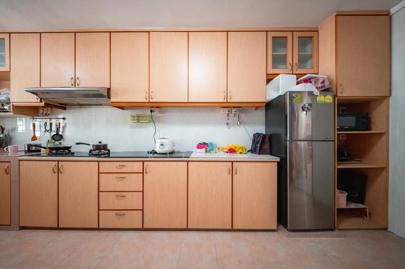 10 Eunos Crescent, 10 Eunos Crescent, Eunos / Geylang / Paya Lebar, 3 Bedrooms, 980 sqft, HDB Flat For Sale, by Kieran Koh, 500258963 - Kitchen - PropertyGuru.com.sg