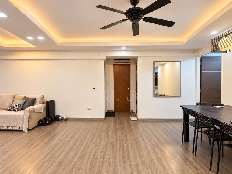 136 Bishan Street 12, 136 Bishan Street 12, Ang Mo Kio / Bishan / Thomson, 3 Bedrooms, 1,302 sqft, HDB Flat For Sale, by Sharol Pek, 500258965 - Living Room - PropertyGuru.com.sg