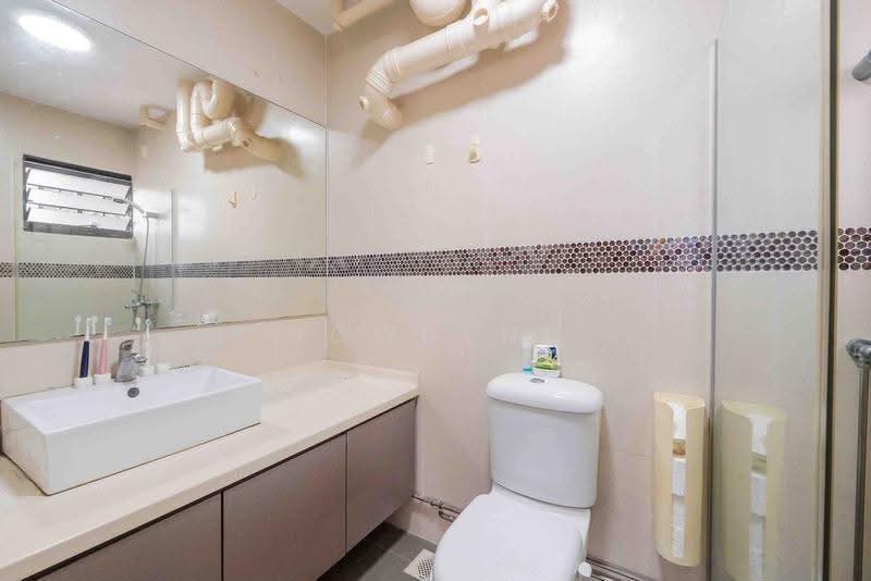 468 Segar Road, 468 Segar Road, Dairy Farm / Bukit Panjang / Choa Chu Kang, 3 Bedrooms, 1,399 sqft, HDB Flat For Sale, by Howgene Leong, 500258977 - Bathroom - PropertyGuru.com.sg