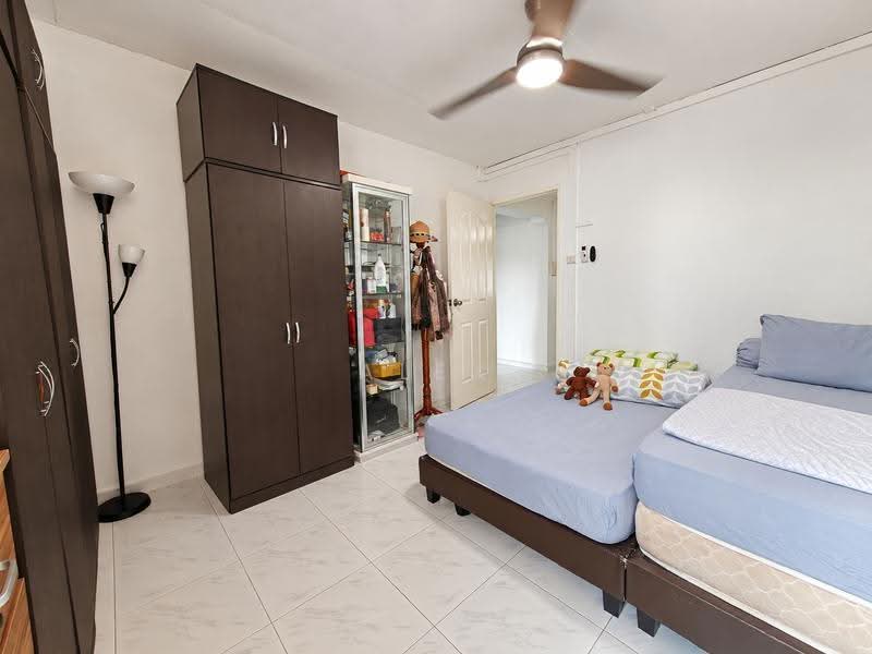 641 Yishun Street 61, 641 Yishun Street 61, Sembawang / Yishun, 3 Bedrooms, 980 sqft, HDB Flat For Sale, by Alex Yap 叶国祯, 500258980 - Master Bedroom - PropertyGuru.com.sg