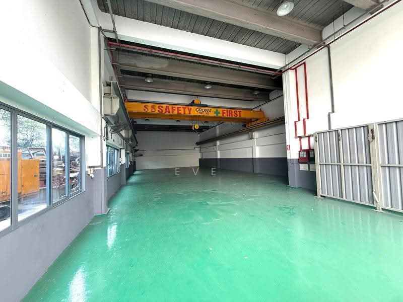 Jurong, Boon Lay / Jurong / Tuas, 3,500 sqft, Factory / Workshop (B2) For Rent, by Eve Lim, 500258988 - Interior - CommercialGuru.com.sg
