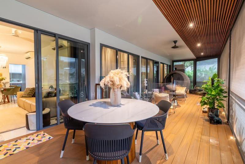 Parc Olympia, 60 Flora Drive, Changi Airport / Changi Village, 3 Bedrooms, 1,453 sqft, Condominium For Sale, by Ashley Lim, 500258999 - Balcony - PropertyGuru.com.sg